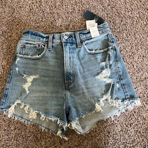 NWT Abercrombie & Fitch High Rise Mom Short sz 27